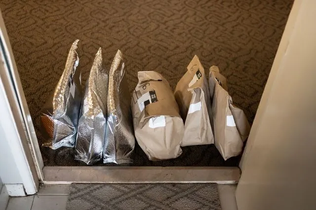 Αφορολόγητα μικροδέματα: Τι αλλάζει για Temu, Shein, e-shops και καταναλωτές