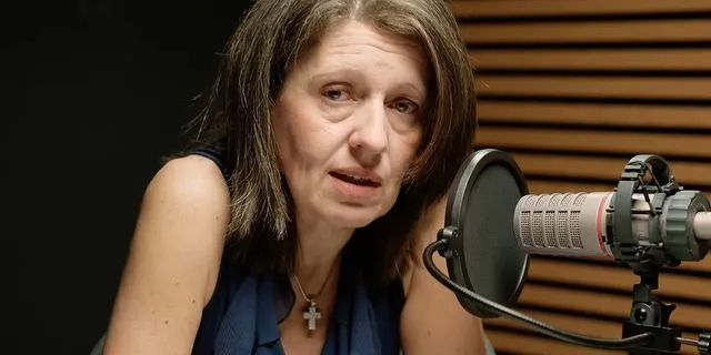 Θανάσης Καμπαγιάννης και Κατερίνα Παπανικολάου συζητούν για τις υποκλοπές