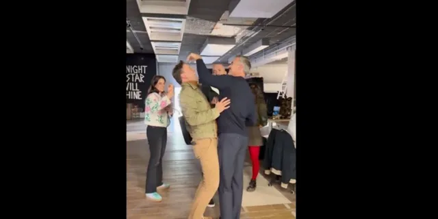 Γυρίσματα για το επετειακό Παρά Πέντε