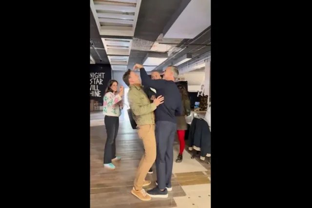 Γυρίσματα για το επετειακό Παρά Πέντε