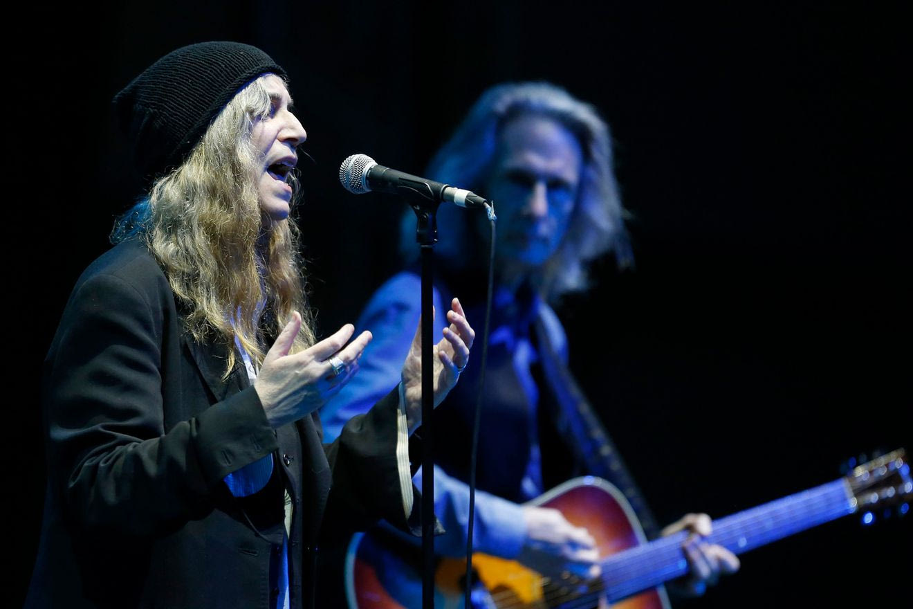 Η Patti Smith έρχεται στον Λυκαβηττό 51 χρόνια μετά το Horses