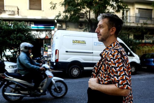 Πώς ζει ένα κωφό άτομο στην Αθήνα;