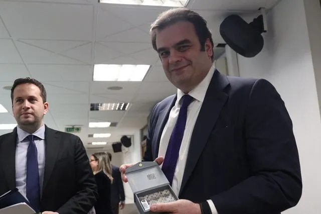 Συνέντευξη Τύπου του υπουργού Οικονομικών Κυριάκου Πιερρακάκη μετά την κατάθεση του Προϋπολογισμού στη Βουλή