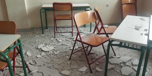 Έπεσαν σοβάδες στα κεφάλια μαθητών σε δημοτικό στο Πόρτο Ράφτη