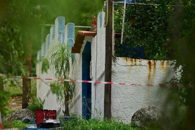 Ληστεία στη Σαλαμίνα: Μαρτυρικός ο θάνατος της 75χρονης – Τι έδειξε η ιατροδικαστική