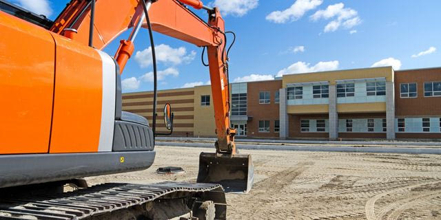 Πρόγραμμα Μαριέττα Γιαννάκου: Τα προβλήματα υλοποίησης, οι Δήμοι και η απάντηση της Υπουργού