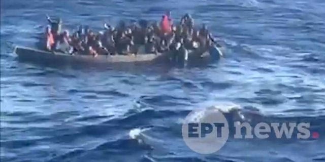 Ντοκουμέντο από το ναυάγιο στη Γαύδο – Μετανάστες καλούν απεγνωσμένα σε βοήθεια