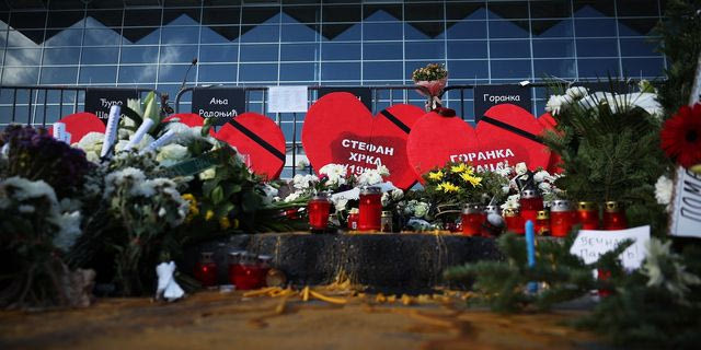 Το σημείο της τραγωδίας στον σιδηροδρομικό σταθμό Νόβι Σαντ στη Σερβία