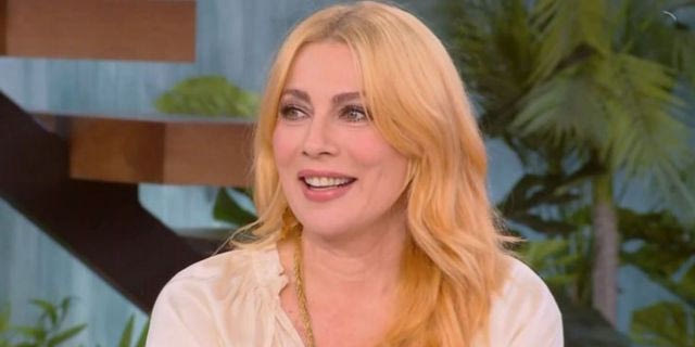 Σμαράγδα Καρύδη: Όσα αποκάλυψε για το reunion του “Παρά Πέντε” – Πότε θα δούμε το επετειακό επεισόδιο