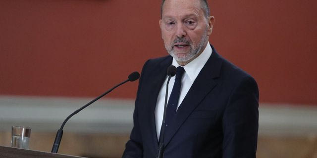 Στουρνάρας για Novartis: “Στημένη σκευωρία” οι καταθέσεις των δύο μαρτύρων