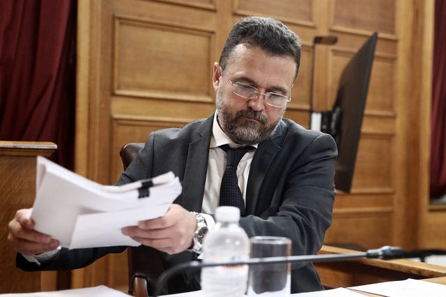 Εξεταστική ΟΠΕΚΕΠΕ: Τα τηλεφωνήματα για να μην πικραθεί ο “Φραπές”