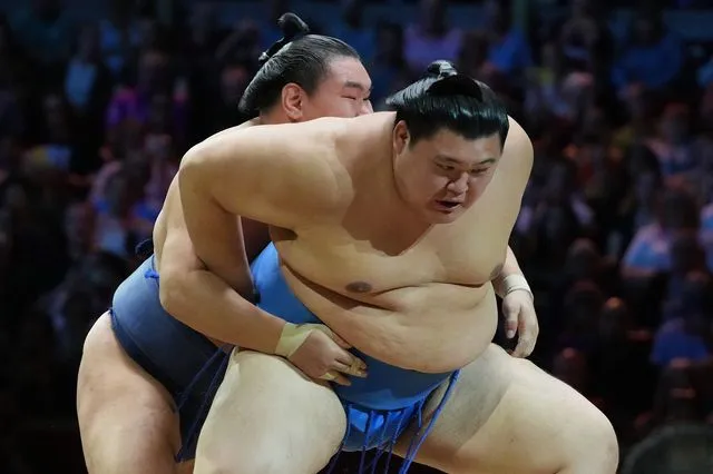 Ιαπωνία: Η Σανάε Τακαΐτσι απέναντι στο ιερό του σούμο – Μια γυναίκα έτοιμη να ταράξει την παράδοση