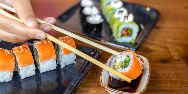 Thessaloniki: Young man poisoned by sushi – Infected by the “anisakis” parasite