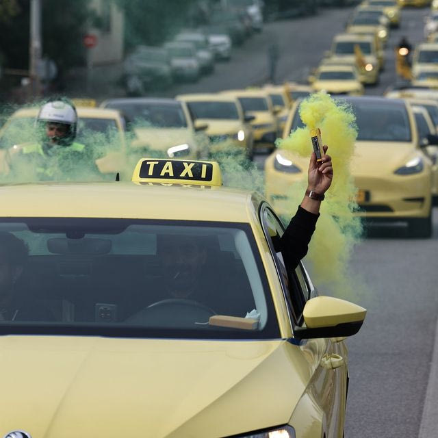 Απεργιακή συγκέντρωση οδηγών ταξί