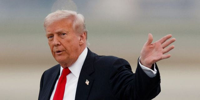 Η υπόθεση Έπσταϊν στοιχειώνει ξανά τον Λευκό Οίκο και ο Τραμπ δεν έχει απαντήσεις