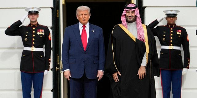 Μπρος στα λεφτά, τι είναι οι δολοφονίες – Το μόνο που νοιάζει τον Τραμπ