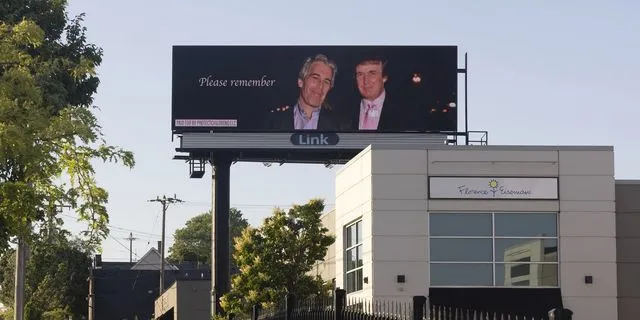 Tι περιέχουν τα emails του Έπσταϊν για τον Τραμπ