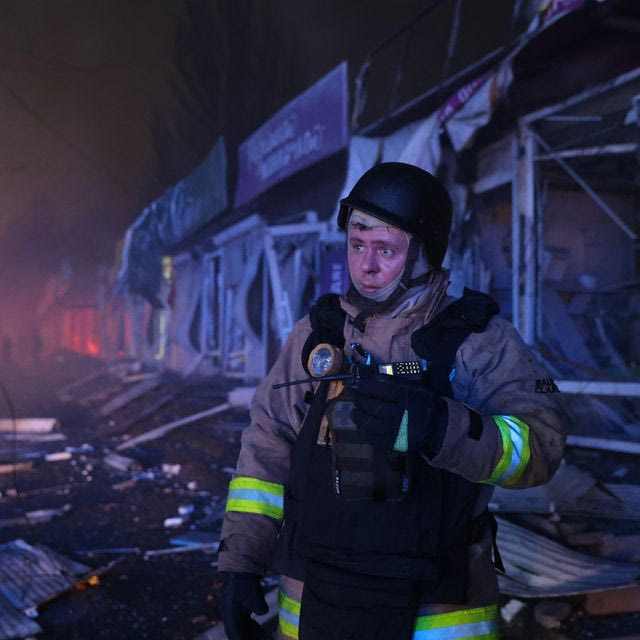 Συντρίμμια από ρωσικές επιθέσεις στην Ουκρανία