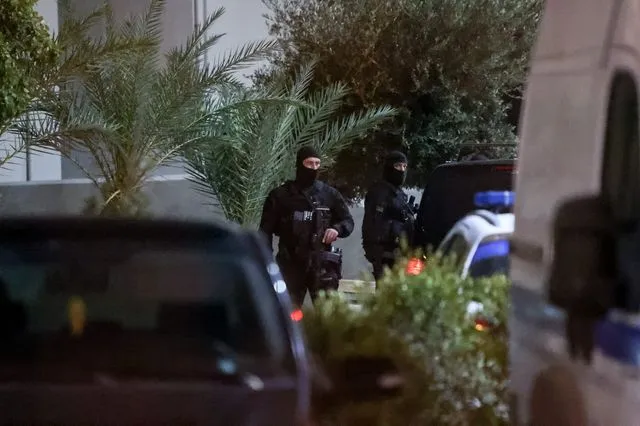 Βορίζια: Έρευνες για τα όπλα με ανιχνευτές μετάλλων σε σπηλιές, πηγάδια και νεκροταφεία