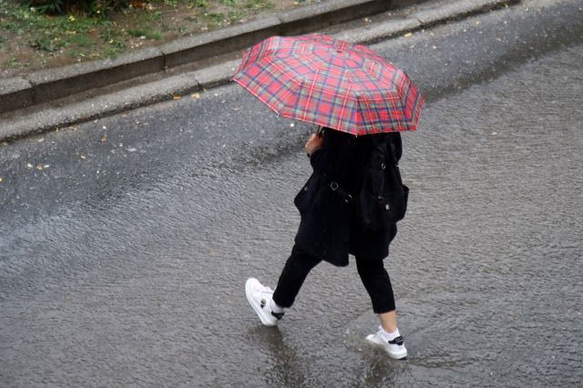 Καιρός: Ισχυρές καταιγίδες σε 3 περιοχές – Έρχεται πτώση της θερμοκρασίας
