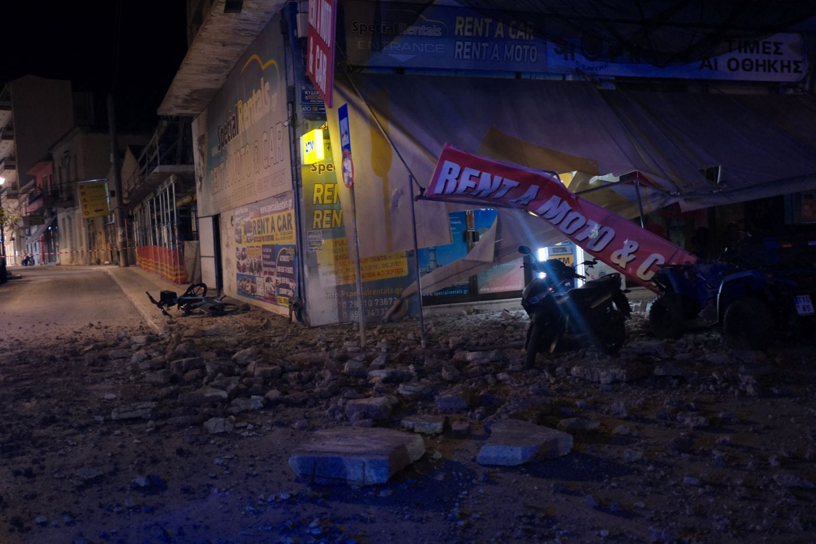Χανιά Κατέρρευσε μπαλκόνι στο κέντρο της πόλης(ΑΓΓΕΛΑΚΗΣ ΓΙΑΝΝΗΣ/EUROKINISSSI)