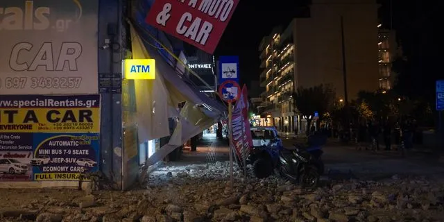 Αναστάτωση στα Χανιά: Κατέρρευσε μπαλκόνι από ημιτελή οικοδομή