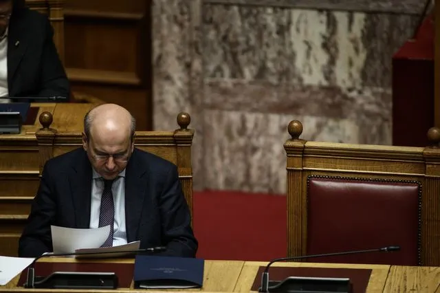 Ο Κωστής Χατζηδάκης στη Βουλή