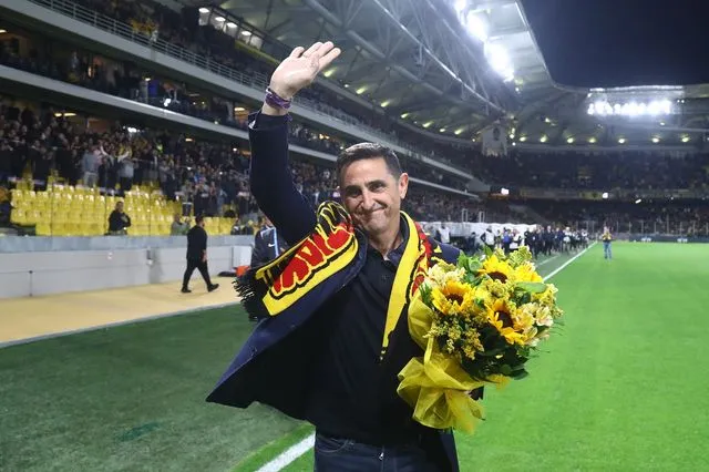 Το συγκινητικό βίντεο της ΑΕΚ για τον Χιμένεθ, που έπαιξε στα μάτριξ του γηπέδου