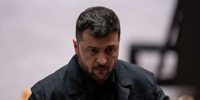 Ο Ζελένσκι κατηγορεί τη Ρωσία για απαξίωση της εκεχειρίας