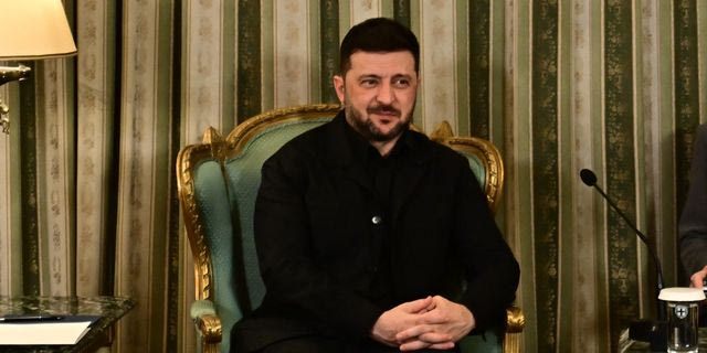 Στην Αθήνα ο Ζελένσκι – Μπαράζ επαφών και συμφωνία για φυσικό αέριο