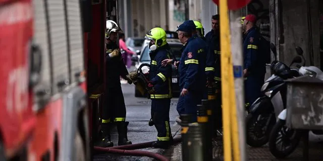 Χίος: Διασώθηκε μητέρα και γιος από φλεγόμενο σπίτι