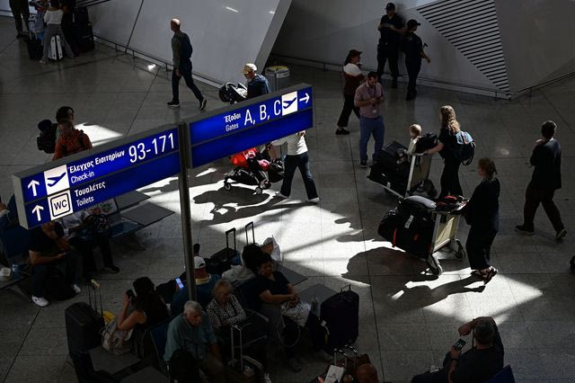 Αεροδρόμιο “Ελ. Βενιζέλος”: Το ρεκόρ του 2025, τα τρία νέα στοιχήματα και η “πράσινη” σφραγίδα