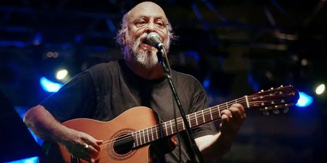 Δάκρυσε ο εγγονός του Διονύση Σαββόπουλου – Οι συγκινητικές αφηγήσεις του