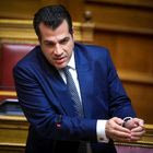 Ο Θάνος Πλεύρης στη Βουλή