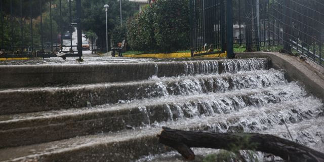 Προβλήματα από την κακοκαιρία "Byron" στο Κερατσίνι