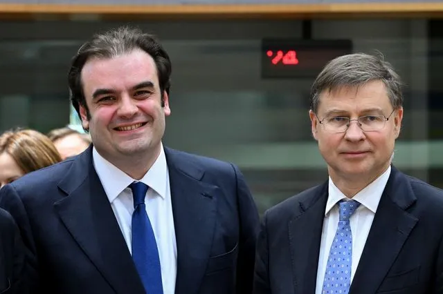 Ντομπρόβσκις: “Η νίκη του Κ. Πιερρρακάκη είναι μια συμβολική στιγμή για την Ελλάδα”