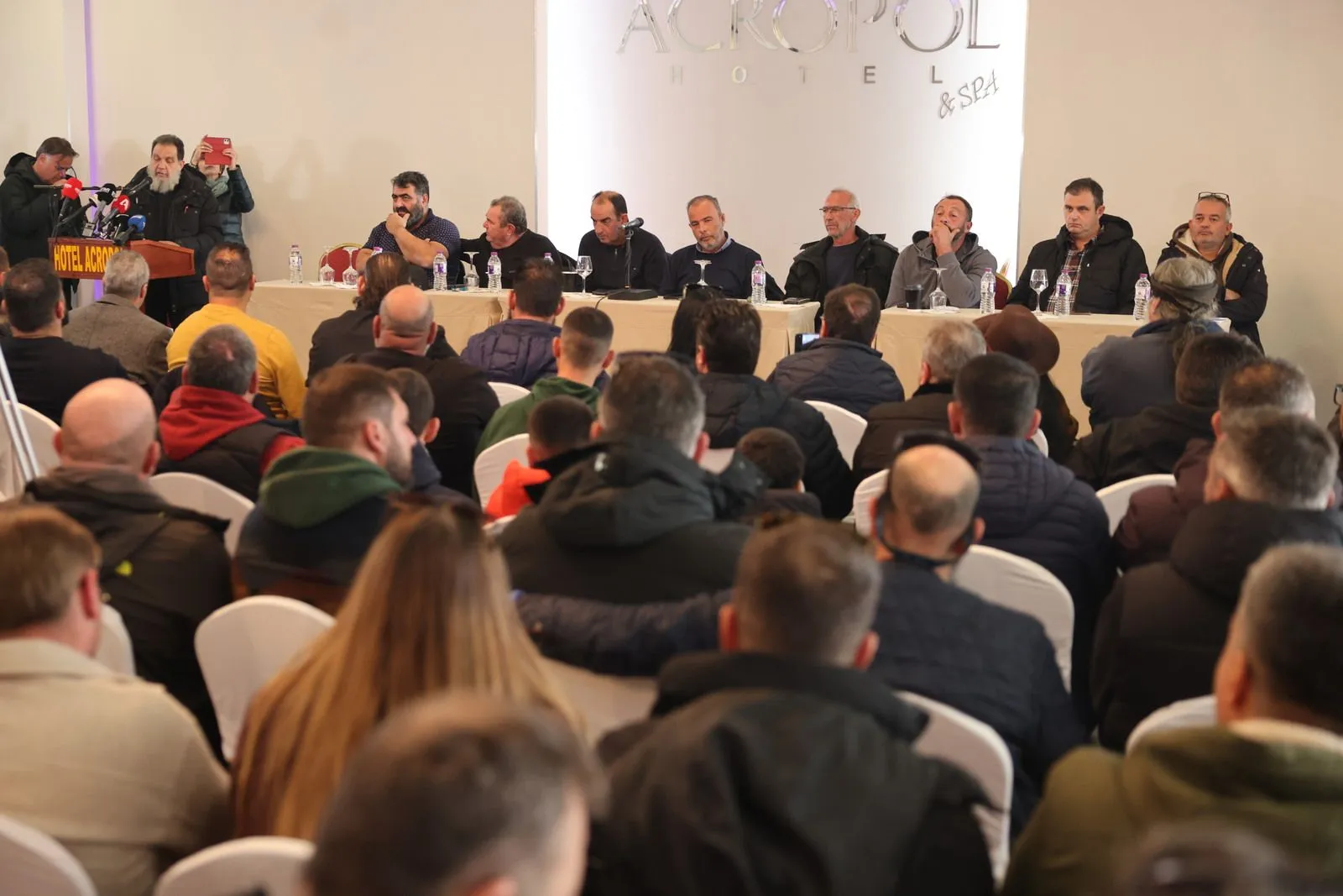 Οι αγρότες δεν πάνε σε διάλογο και κλιμακώνουν - Τι αποφάσισαν στη σύσκεψη