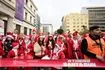 Athens Santa Run 2025: “Πλημμύρισε” από Αϊ-Βασίληδες η Αθήνα – Φωτογραφίες, βίντεο