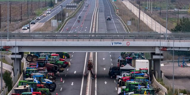 Αγρότες: Η κυβέρνηση συνειδητά ταλαιπωρεί τους πολίτες