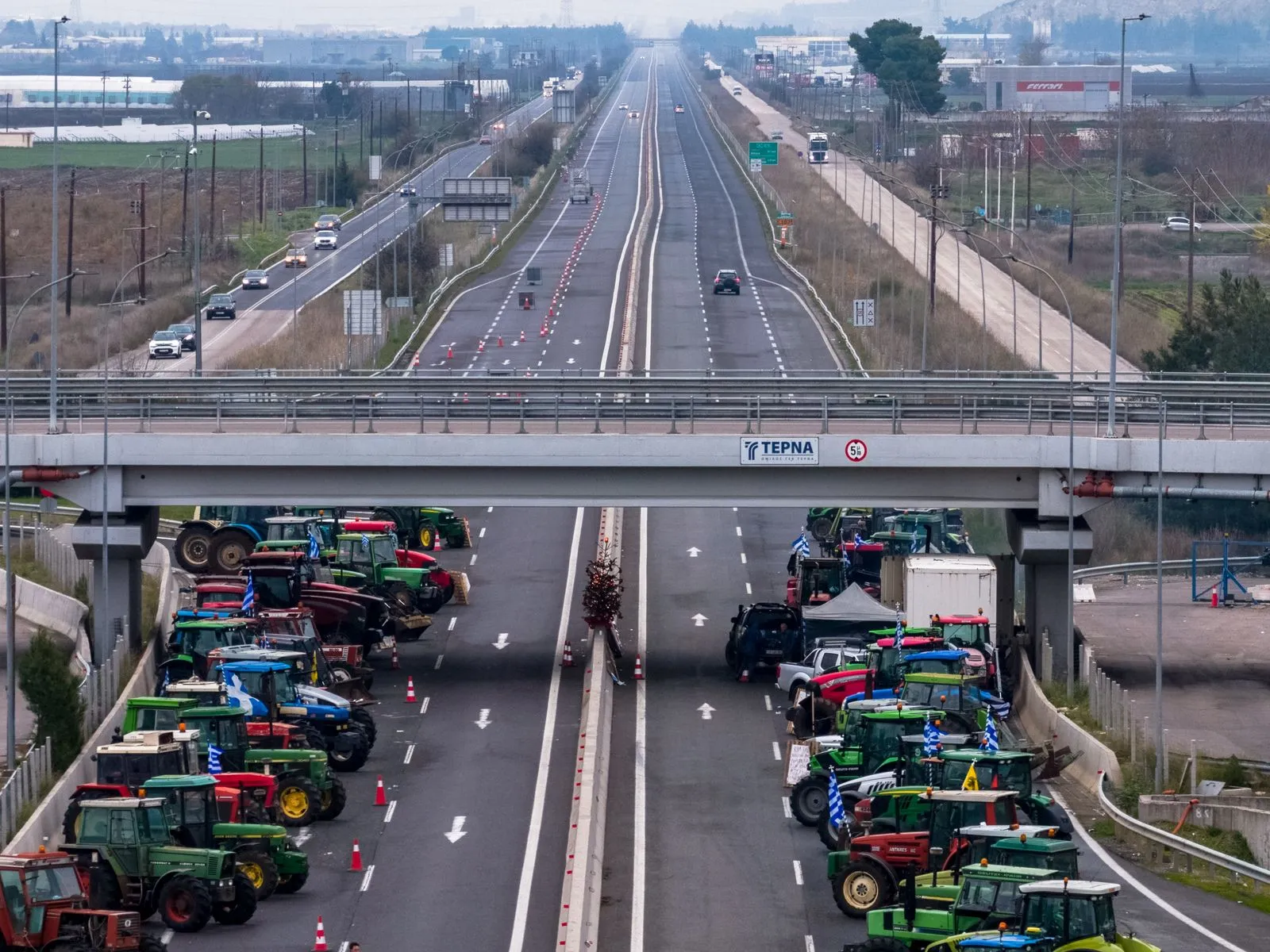 Αγρότες: Η κυβέρνηση συνειδητά ταλαιπωρεί τους πολίτες