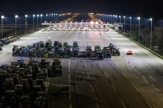 Αγρότες: Με τα τρακτέρ στην άκρη από αύριο - Πώς θα μετακινηθούν οι εκδρομείς