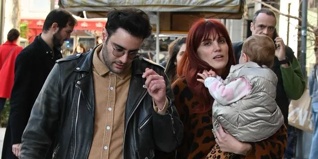 O Ίαν Στρατής, και η Μαίρη Συνατσάκη με την μικρή Ολίβια