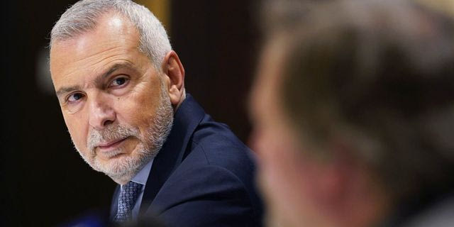 Αποσύρεται πρόωρα από την Κομισιόν ο Στέφανο Σαννίνο μετά το σκάνδαλο