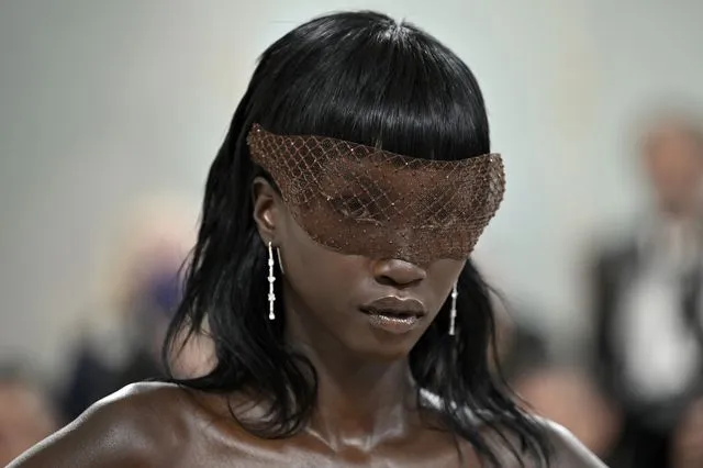 Anok Yai: Η μάχη του μοντέλου με την υγεία του και η επέμβαση στους πνεύμονες