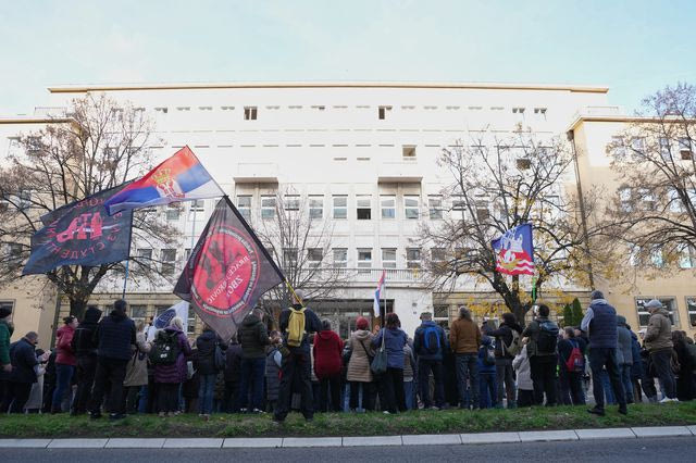 Βελιγράδι: “Παγώνει” λόγω αντιδράσεων η επένδυση Κούσνερ σε βομβαρδισμένο κτήριο