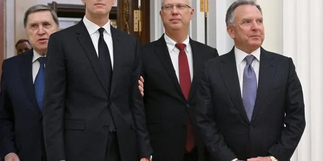 Λευκός Οίκος: Γουίτκοφ και Κούσνερ ενημέρωσαν τον Τραμπ μετά τη συνάντηση με τον Πούτιν