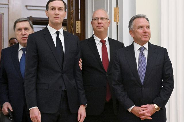 Λευκός Οίκος: Γουίτκοφ και Κούσνερ ενημέρωσαν τον Τραμπ μετά τη συνάντηση με τον Πούτιν