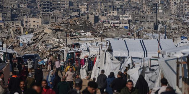 Γάζα: Παγιδευμένοι χιλιάδες καρκινοπαθείς – “Μακάρι να μπορούσα να απαλύνω τον πόνο του”