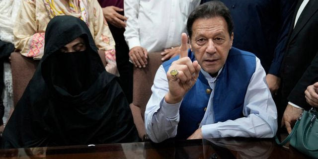 Σε κάθειρξη 17 ετών καταδικάστηκε ο πρώην πρωθυπουργός του Πακιστάν