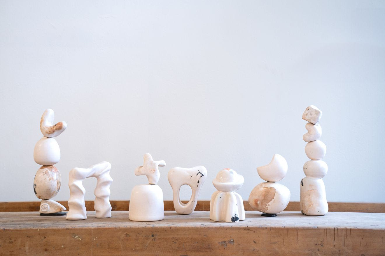 Με το βλέμμα στραμμένο στον δάσκαλο Μένανδρο Παπαδόπουλο – 40 κεραμίστες δημιουργούν